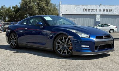 2012 Nissan GT-R Premium