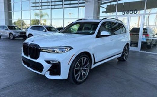 2020 BMW X7 M50I