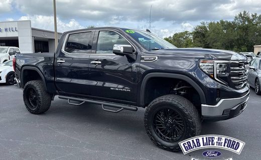 2025 GMC Sierra SLT