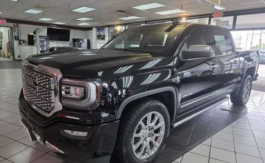 2017 GMC Sierra Denali