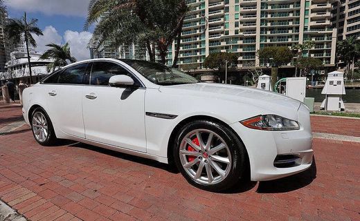 2014 Jaguar XJ