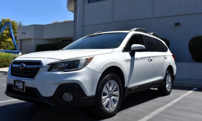 2018 Subaru Outback Premium M R