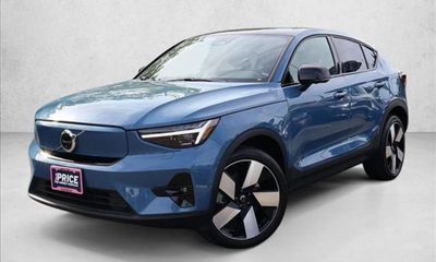 2023 Volvo C40 Ultimate Dark