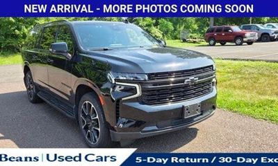 2023 Chevrolet Suburban RST