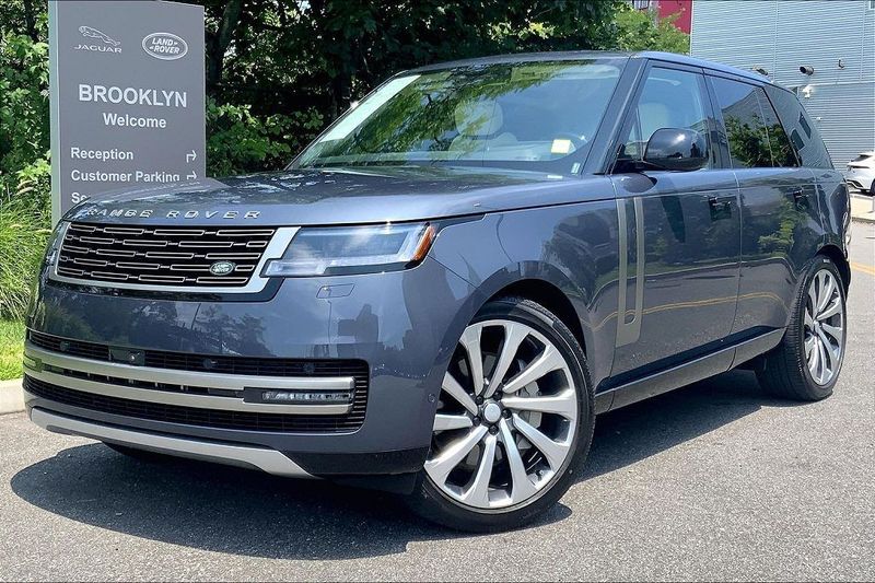2025 Land Rover Range Rover — a typically priced live listing