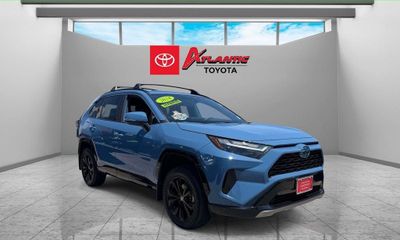 2024 Toyota RAV4 SE