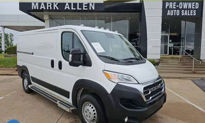 2025 Ram Promaster 2500 Tradesman 136