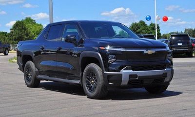 2025 Chevrolet Silverado 3LT LT