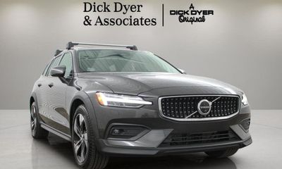 2023 Volvo V60CC Plus