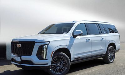 2026 Cadillac Escalade ESV Platinum Sport
