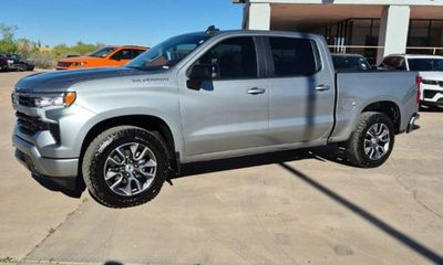2024 Chevrolet Silverado RST