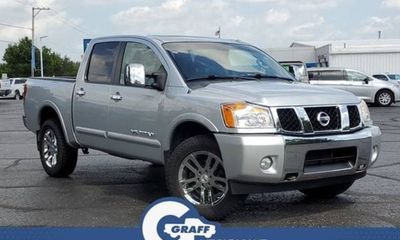 2013 Nissan Titan SV