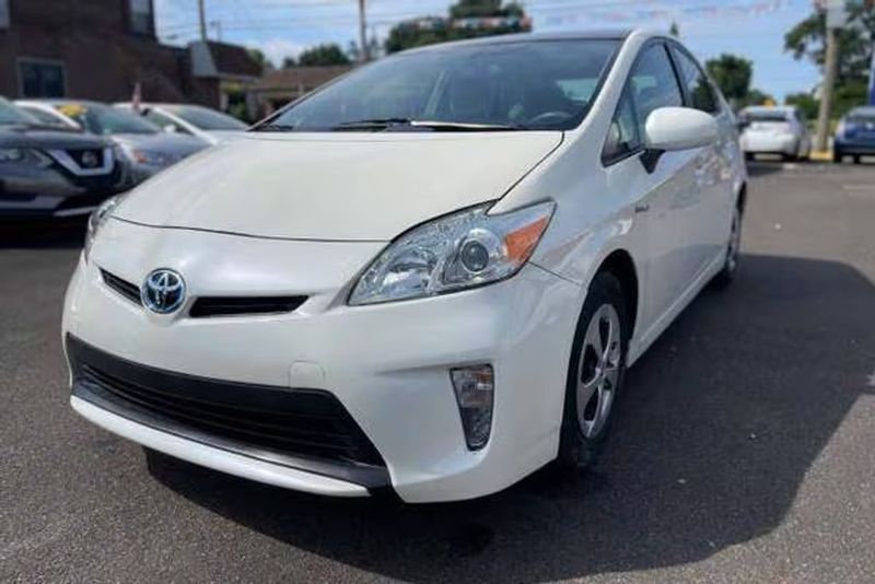 2012 Toyota Prius — a typically priced live listing