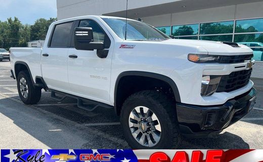 2025 Chevrolet Silverado HD Custom
