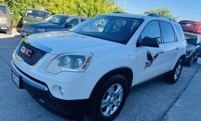 2011 GMC Acadia SLE 1