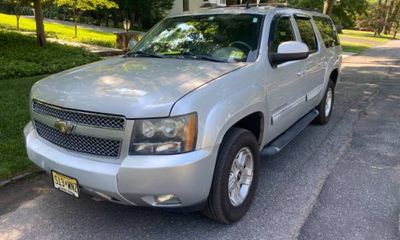 2011 Chevrolet Suburban LT