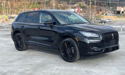 2023 Lincoln Corsair Standard