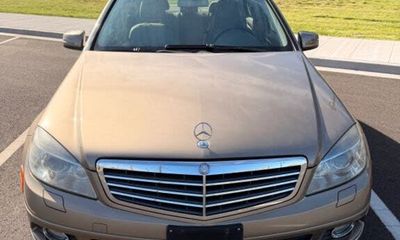 2010 Mercedes-Benz C-Class C300