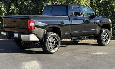 2014 Toyota Tundra SR5