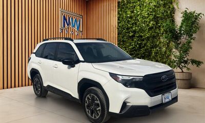 2025 Subaru Forester Base Plus