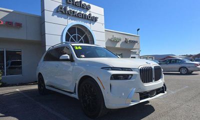 2026 BMW X7 xDrive40i