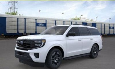 2027 Ford Expedition Platinum