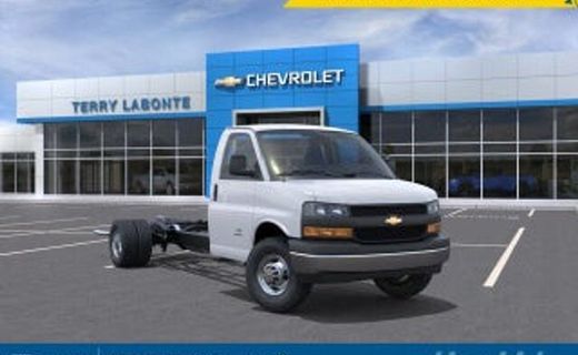 2026 Chevrolet Express 3500 Cutaway 177