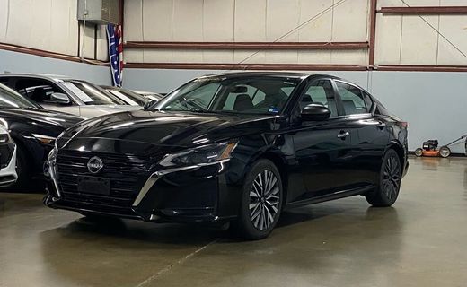 2024 Nissan Altima SV