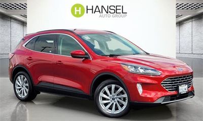 2022 Ford Escape Titanium Fhev