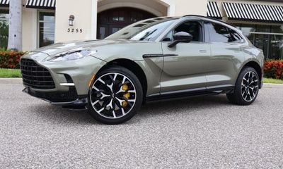 2023 Aston Martin DBX DBX707