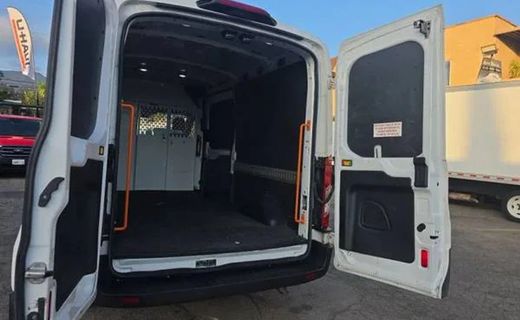 2019 Ford Transit 150 Medium Roof
