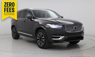 2023 Volvo XC90 T8 Plus