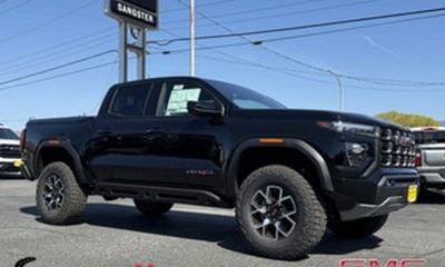 2026 GMC Canyon AT4X