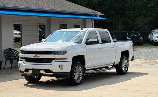 2017 Chevrolet Silverado LT