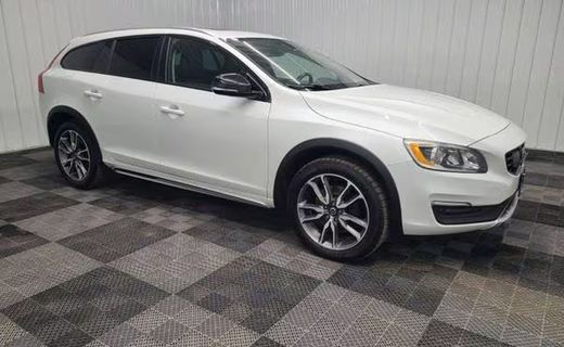 2018 Volvo V60CC Premier