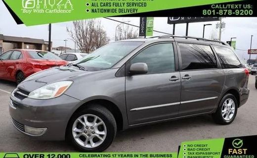 2004 Toyota Sienna XLE