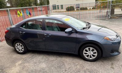 2019 Toyota Corolla L LE SE