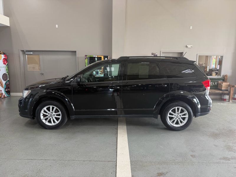2015 Dodge Journey — a typically priced live listing