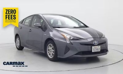 2016 Toyota Prius ONE TWO