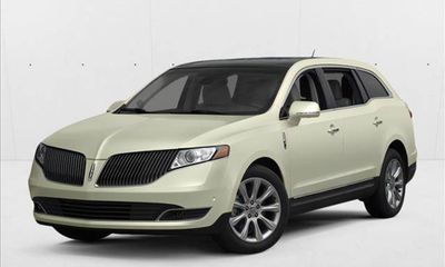 2013 Lincoln MKT Base