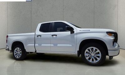 2026 Chevrolet Silverado Custom
