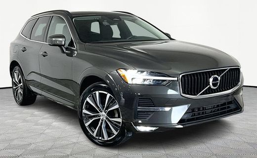 2022 Volvo XC60 Momentum