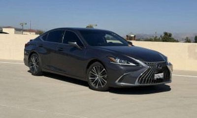 2023 Lexus ES 350 Base
