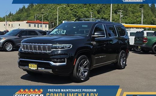 2023 Jeep Grand Wagoneer Base