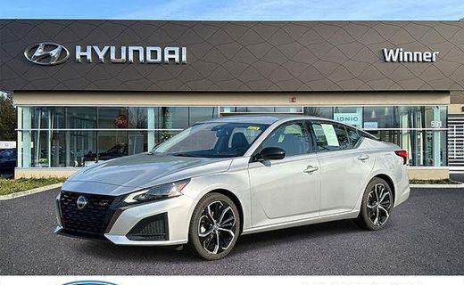 2024 Nissan Altima SR