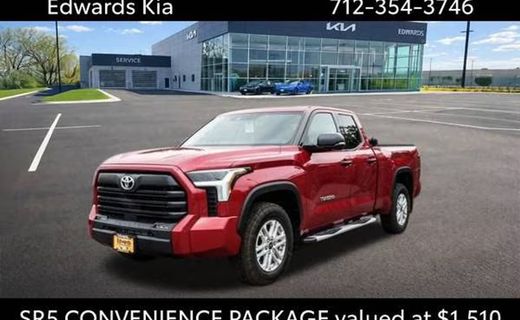 2022 Toyota Tundra SR5