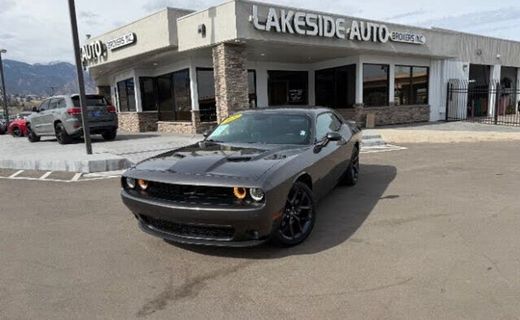 2022 Dodge Challenger SXT
