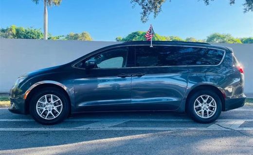 2021 Chrysler Voyager LXI