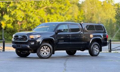 2018 Toyota Tacoma SR5 TRD OFF