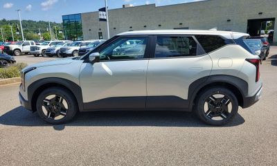 2027 Kia Seltos LX